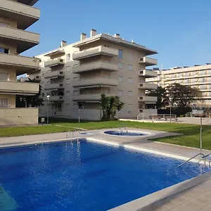 https://apartamento-aqua-la-pineda.top-hotels-tarragona.com